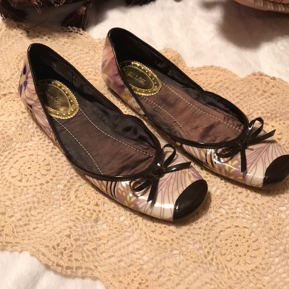 sam & libby flat sandals